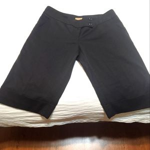 Woman's Twenty On black Capri shorts Sz S